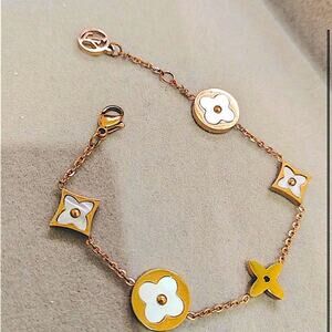 Gold 18K Four Leaf Clover Bracelet, Charm, LV Luxury Chain Link Gift Girlfriend